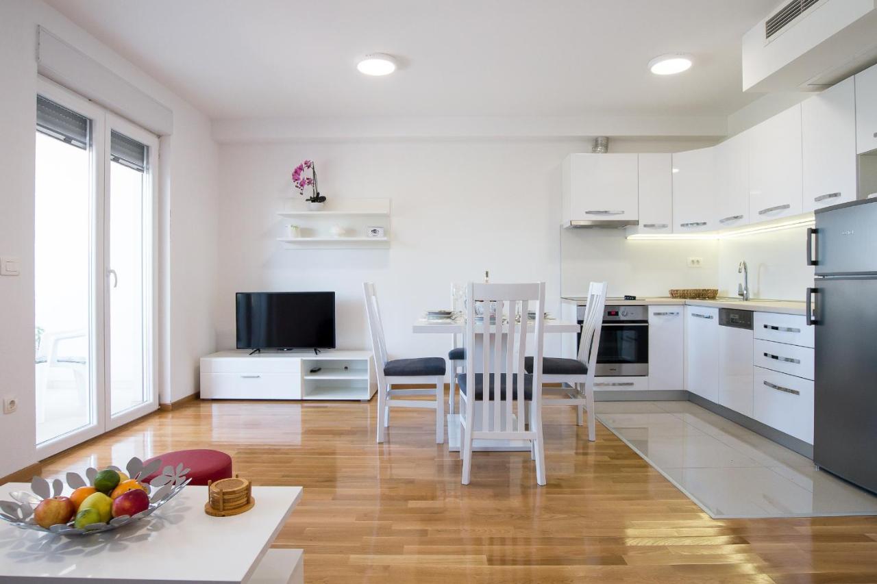 Apartments Mattea Makarska Exterior photo